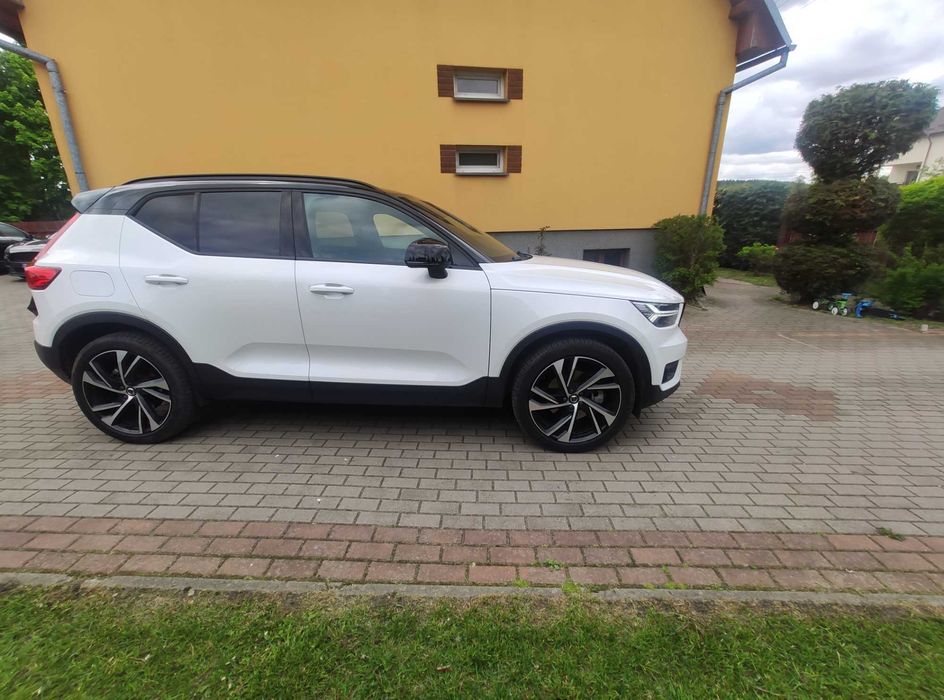 Volvo xc40 r-designe