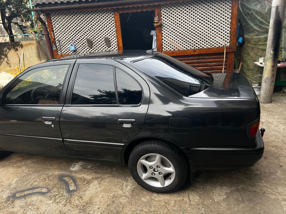 Nissan Primera 1996 р. 2.0 Benz