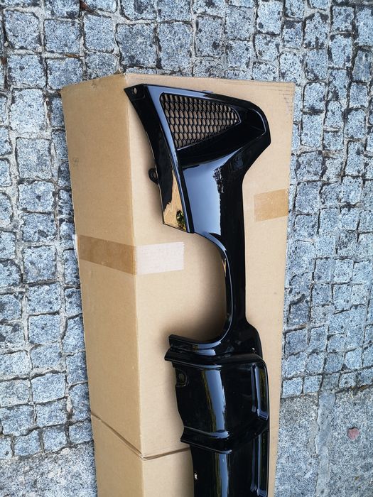 SPOILER DIFUSOR DE ESCAPE BMW SÉRIE 4 F32 F33 F36 M PERFORMANCE PRETO