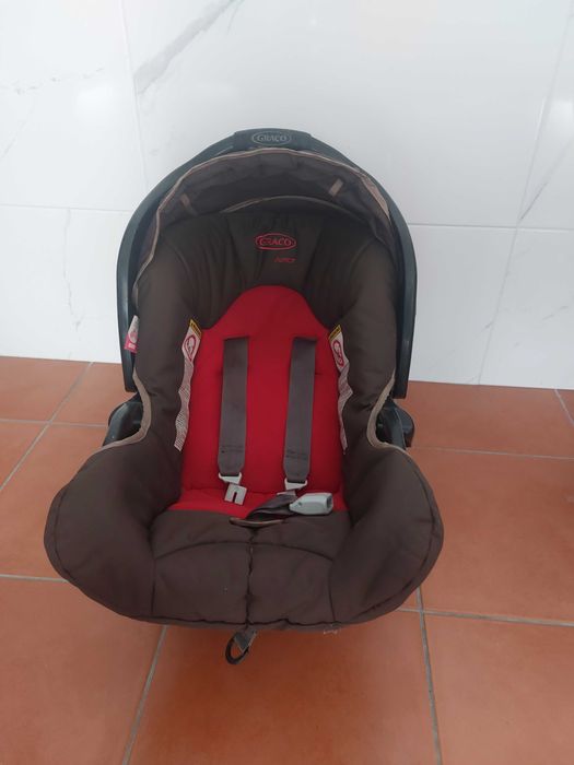 3 cadeiras auto dos 0 aos 12 anos em muito bom estado