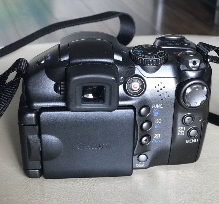 Aparat Canon PowerShot S3 IS z akcesoriami