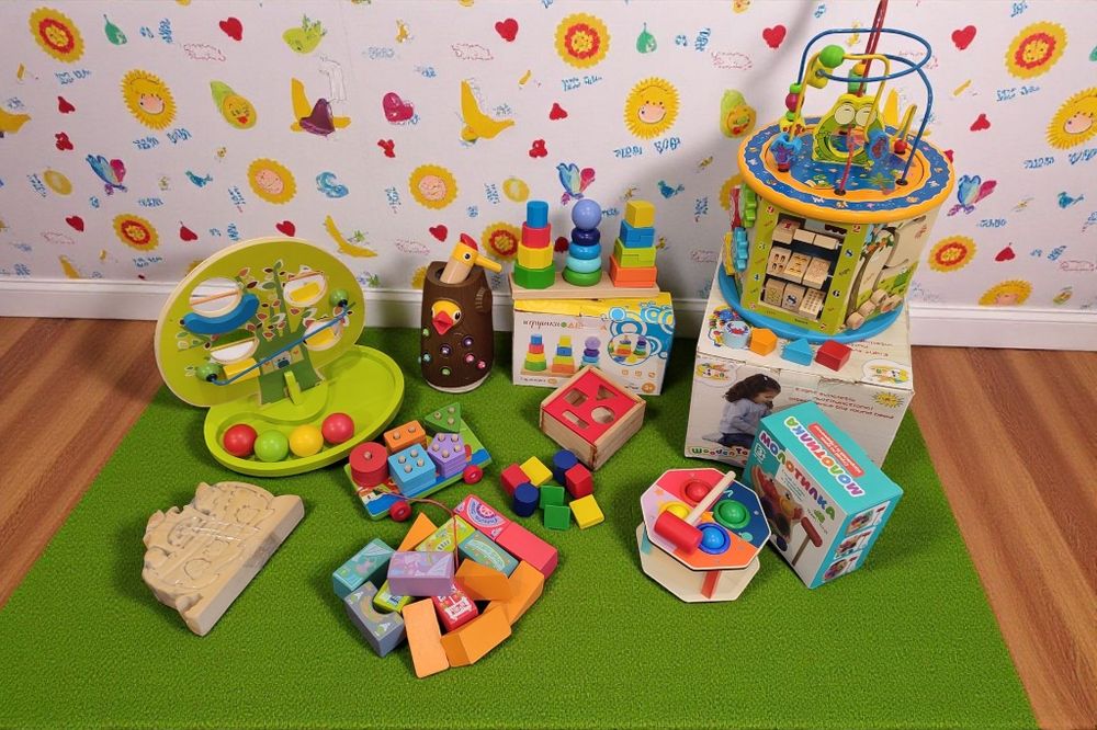 Дерев'яні Монтессорі шнурівка піраміда геометрика вкладка Сортер