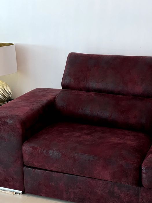 Sofá cama 3 lugares pele verdadeira bordeaux c/ 2 bancos incluídos