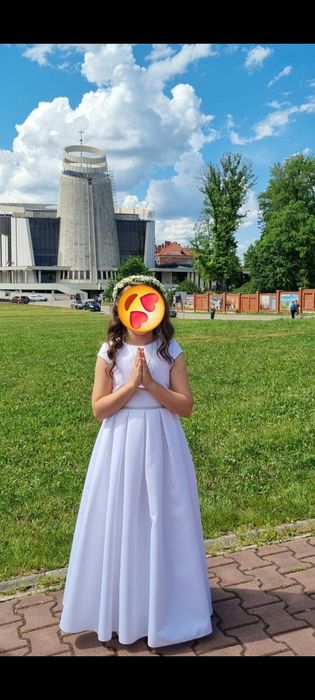 Piękna sukienka komunijna