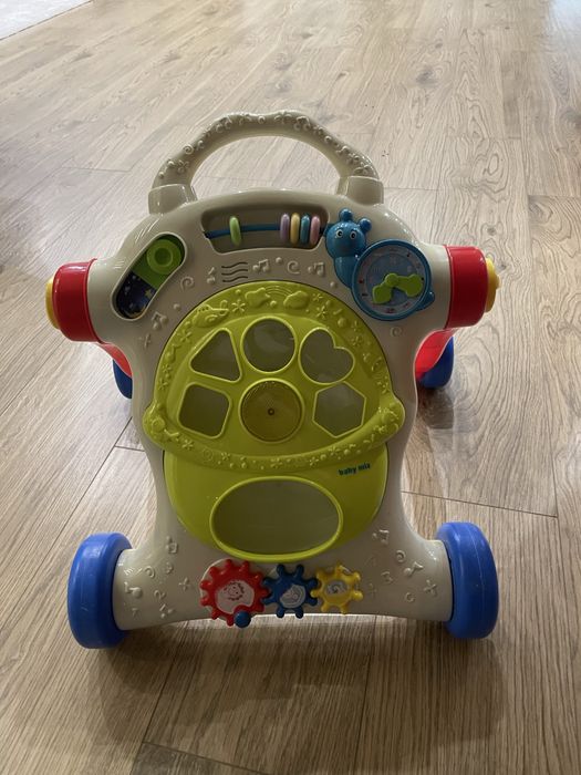 Chodzik pchacz dla dziecka