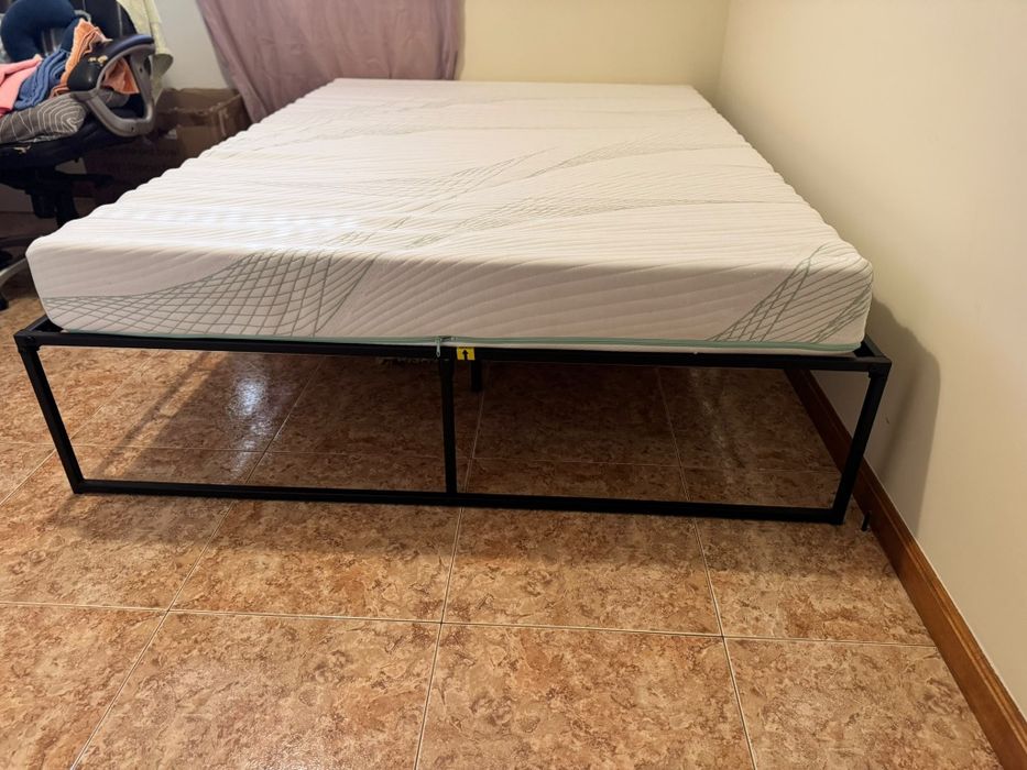 Cama com colchão