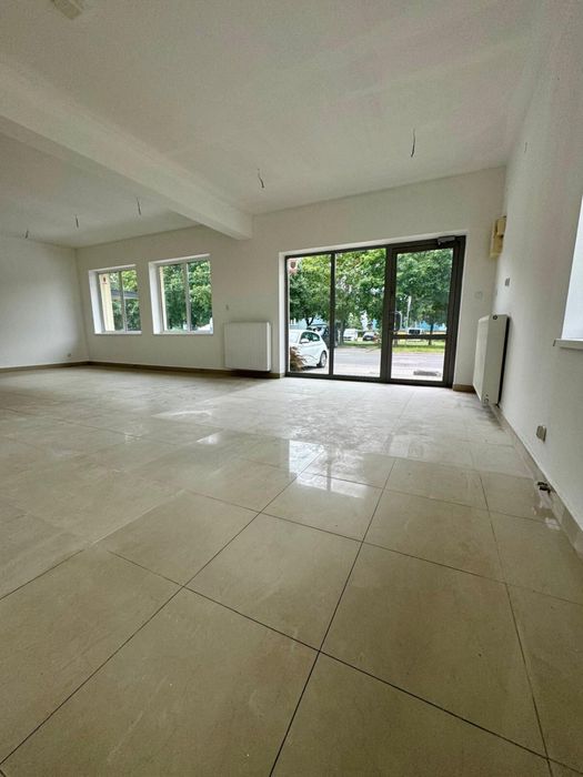 Wynajmę lokal handlowo-usługowy 3900zł