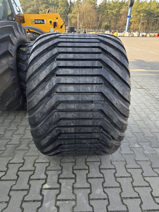 Opona 800/45-26.5 BKT