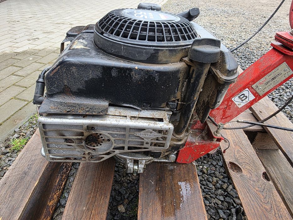 Silnik Baiggs & Stratton od glebogryzarka robix