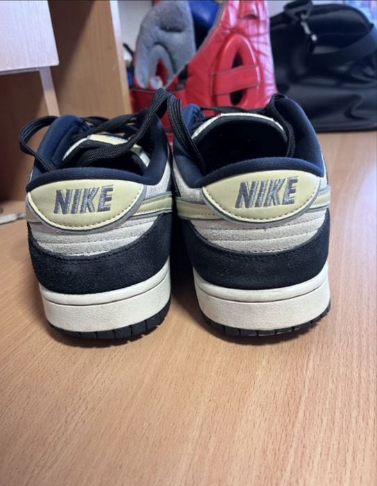 Nike Dunk Low розмір 44,5 темно-синій з білим та жовтим
