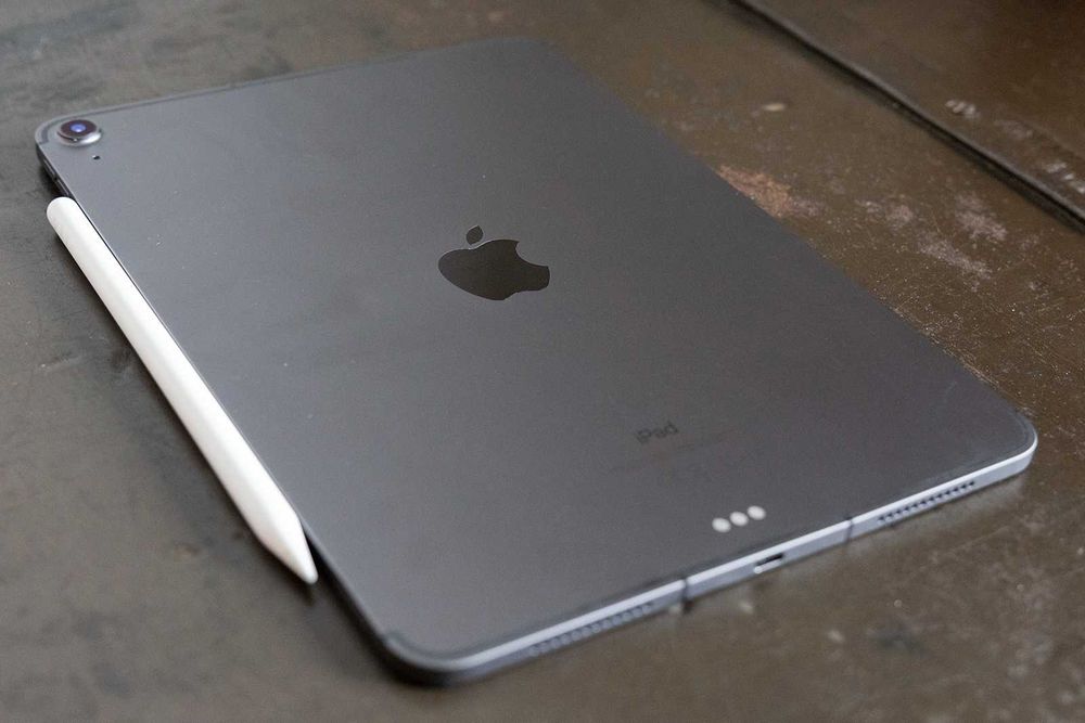 iPad Air 10,9 cali z Apple Pencil 2 generacji i etui