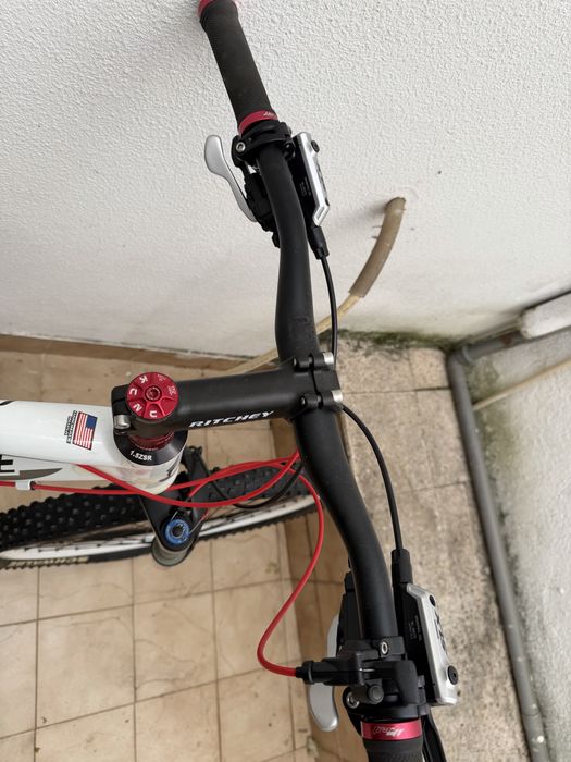 Cannondale Rize (BTT de suspensão total, alumínio, 26")