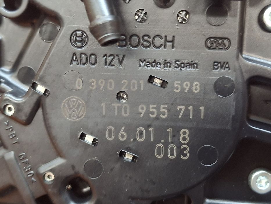 Motor limpa vidros trás VOLKSWAGEN Touran (1T)
