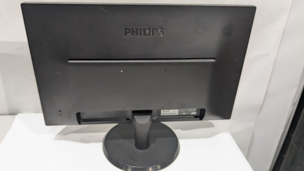 Монітор 22" Philips 223V5L • TN • VGA