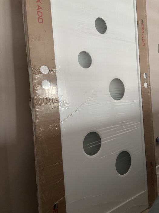 Sprzedam 2szt drzwi białych  przesuwanych  -nowe