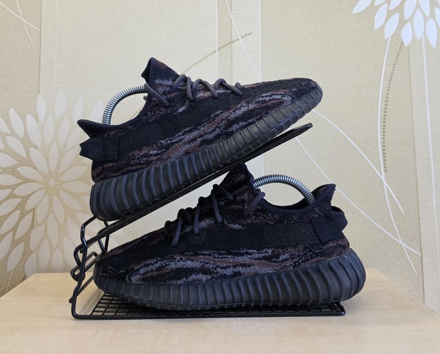 Чоловічі кросівки Adidas Yeezy Boost 350 V2 оригінал р.40