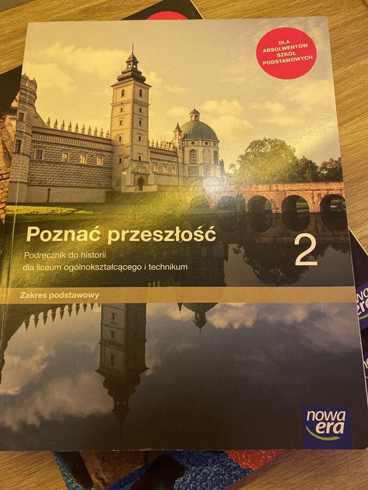 podręcznik i dwa zestawy ćwiczeń 2/3/4 technikum