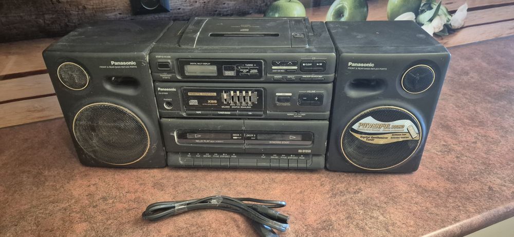 Radiomagnetofon Panasonic RX-DT 650