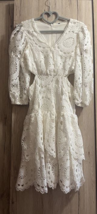 Sukienka koronka