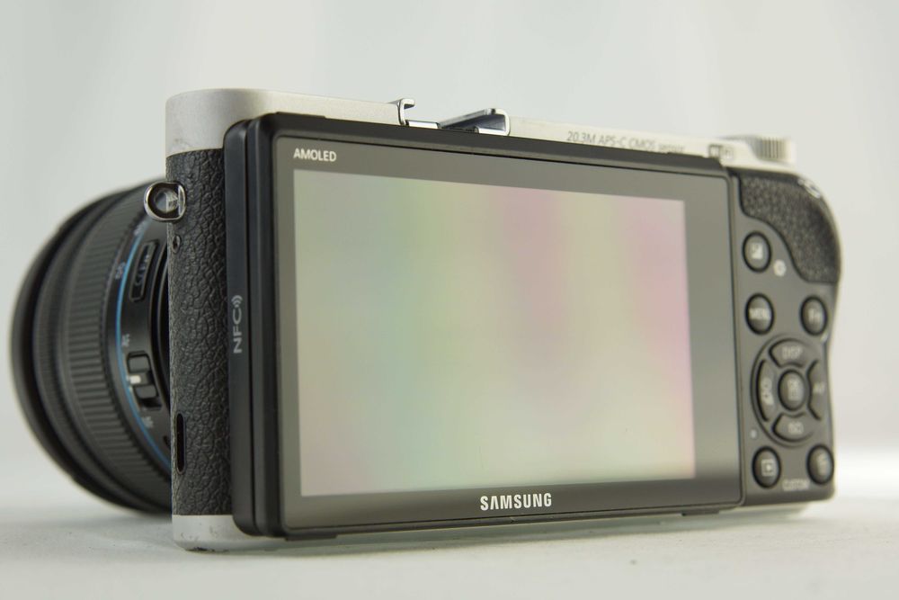 Aparat SAMSUNG NX300 20.3Mpx + 18-55mm III OIS 3.616 zdj. Gwarancja FV