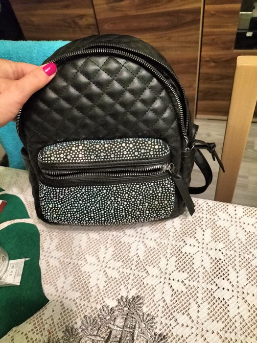 Plecak Pikowany z Cyrkoniami  Elegancki