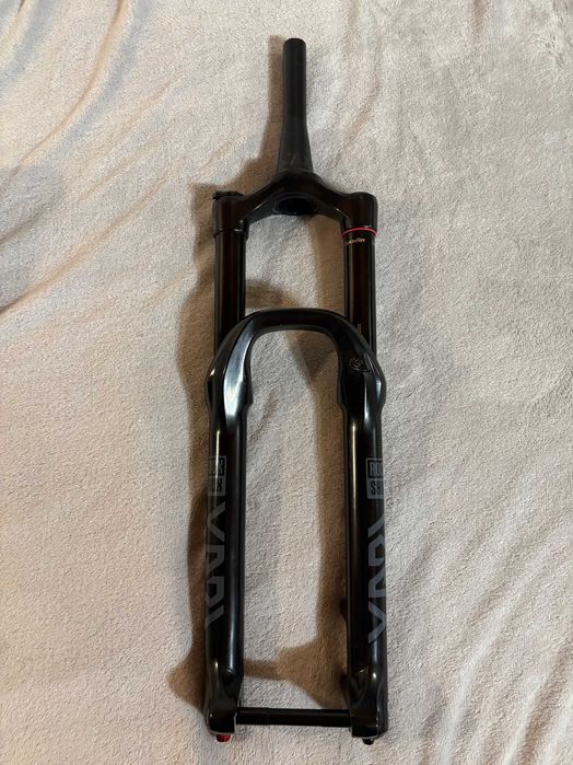 Rock Shox Yari RC motion control