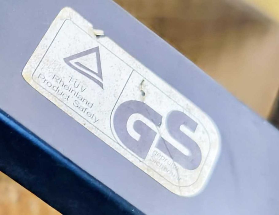 Подставка кронштейн полка под телевизор на стену