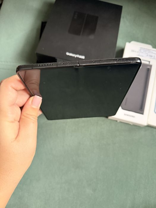 Samsung Galaxy Fold 5 F946B 12GB/1TB