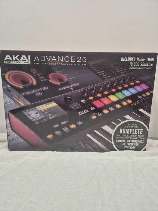 Controlador MIDI de 25 teclas Akai Advance 25