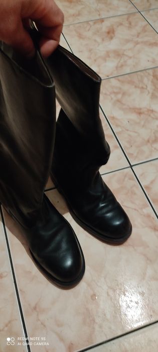 Buty oficerki milicyjne.