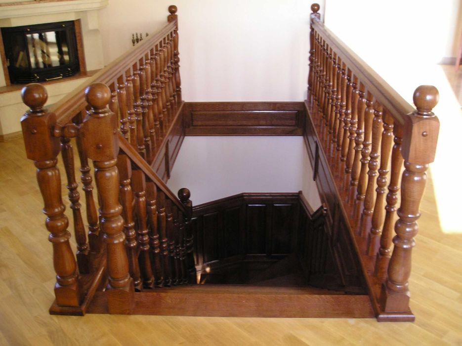 Будинок 3-х поверховий Запитів Львівська область