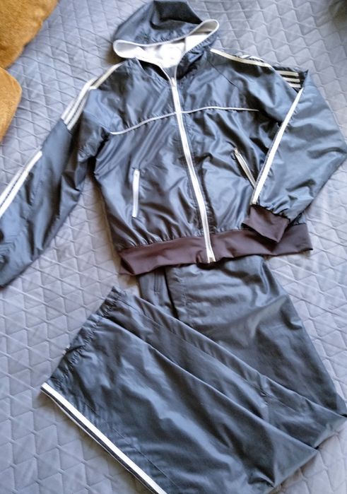 Спортивний костюм із плащової тканини 46р.