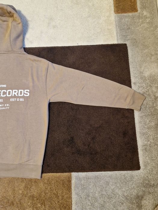 beżowa bluza z kapturem pull & bear