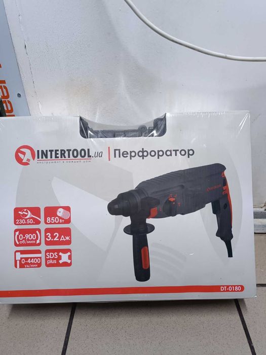 Перфоратор INTERTOOL DT-0180