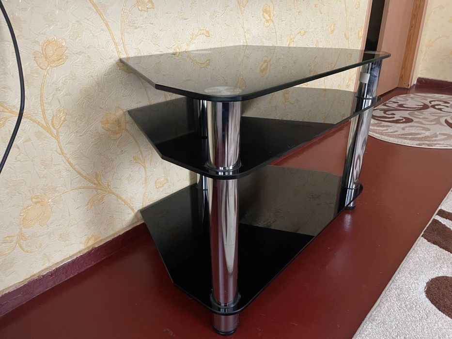 Тумба скляна під телевізор