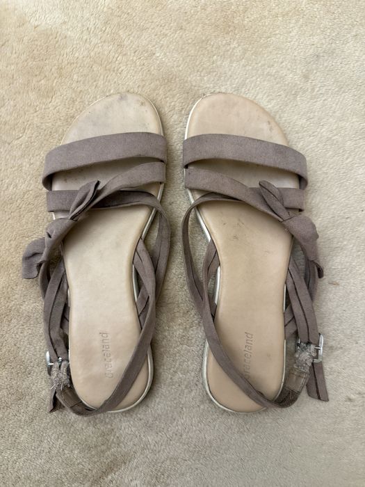 Sandałki w kolorze nude , rozmiar 38