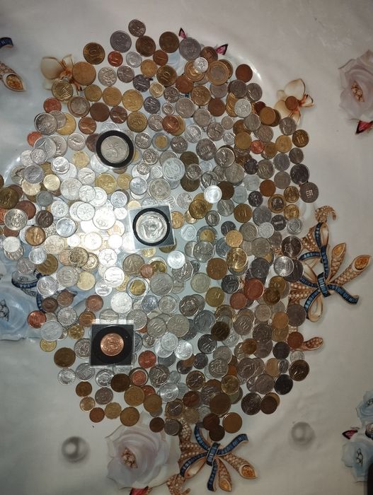 Лот 450 монет світу