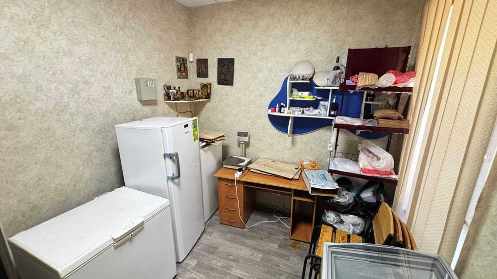 Оренда / Торгівельна площа Запоріжжя, Хортицький р-н, вул. Новгородська, 14а - Більше
