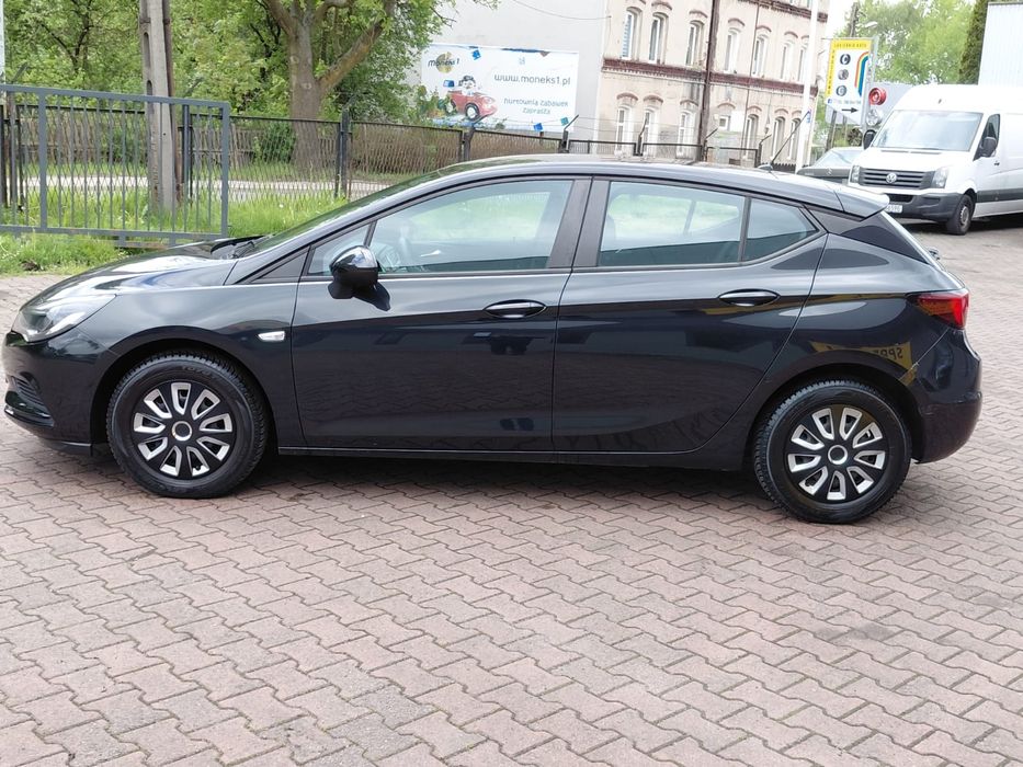 Opel Astra K ** benzyna ** niski przebieg