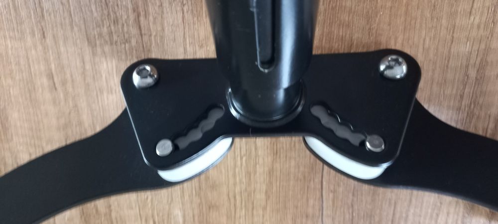 Regulowany uchwyt rowerowy na ścianę obciążenie 25kg