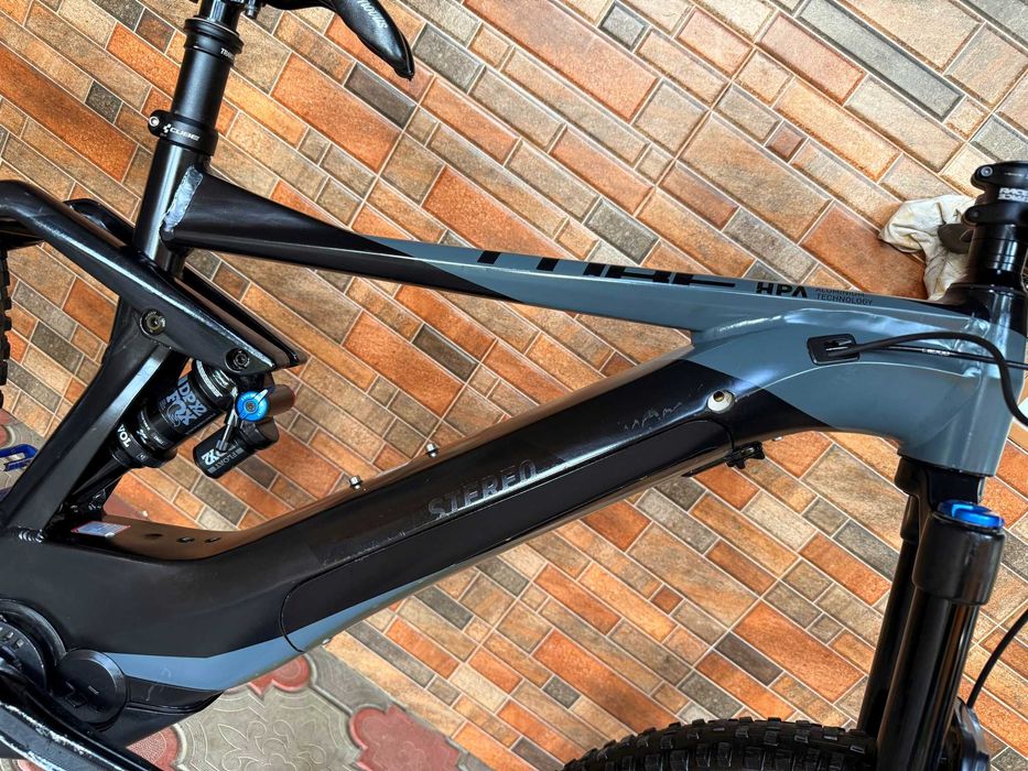 ЕлектровелоCUBE Stereo 27.5+"M-L" Shimano DEORE XT 1x11 FOX 170m BOSCH