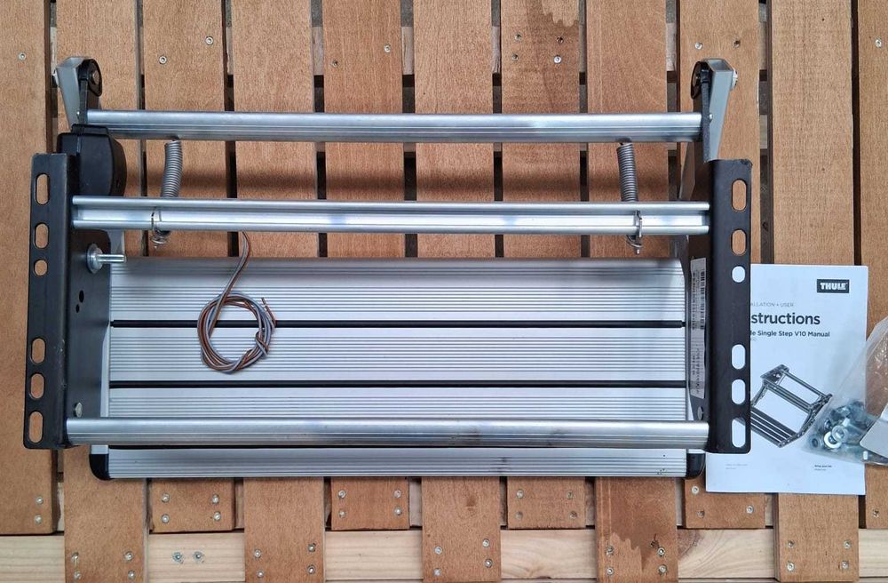Thule Single Step V10 manual 550 alumínio