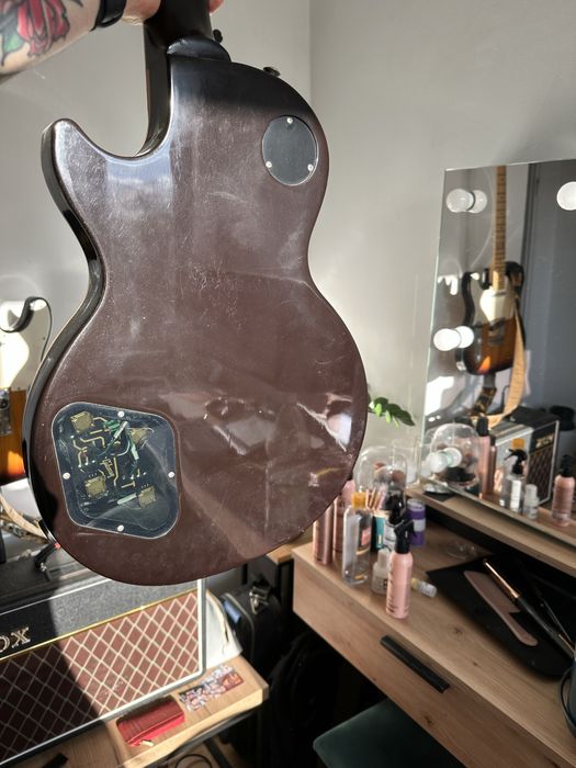Gibson les paul standard plus