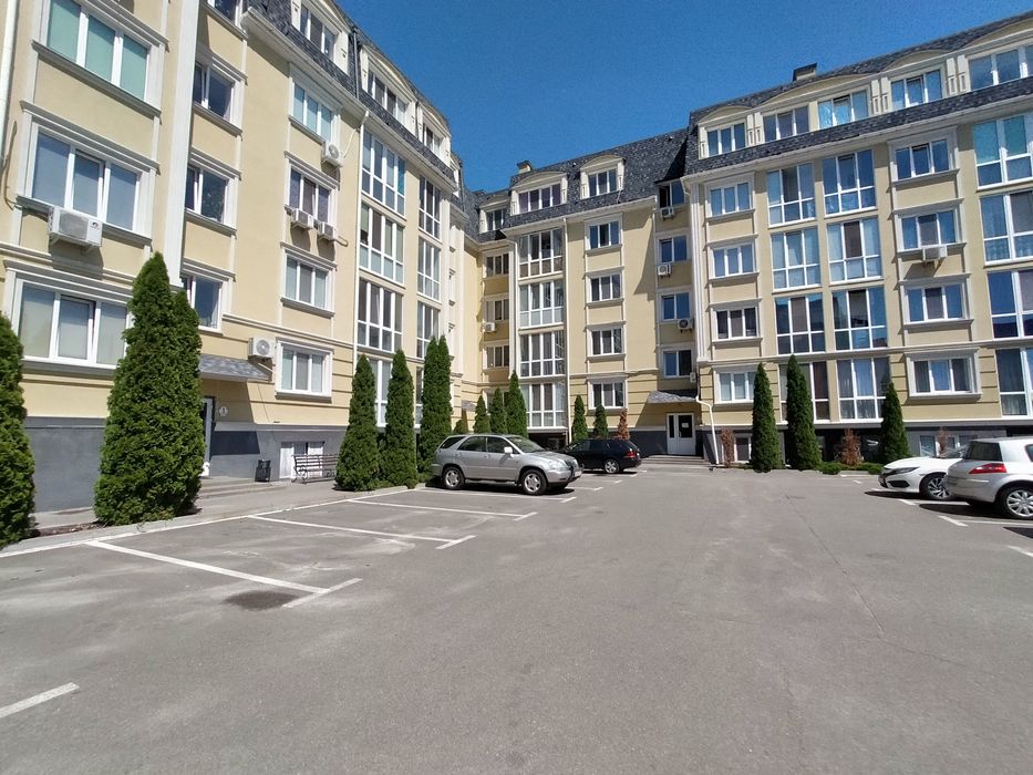 Продам комерційне приміщення в ЖК Софія. Вулиця Миру 9.