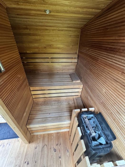 KOMPLETNA STREFA SPA – sauna + jacuzzi +beczka