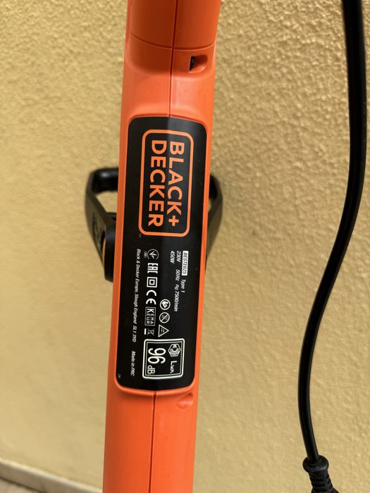 Aparador Eléctrico Black & Decker