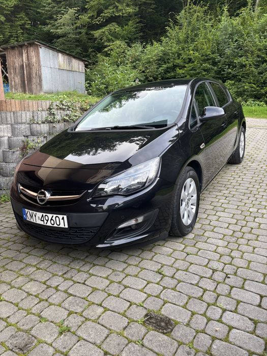 Opel Astra J 2014 rok