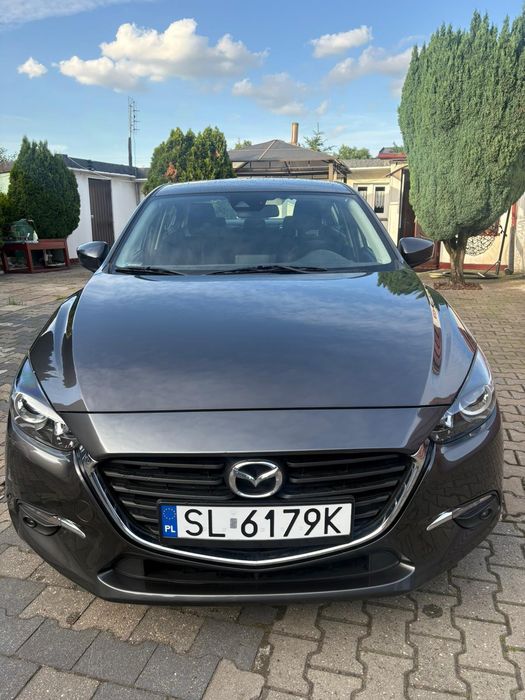 Mazda 3 sedan  2017 rok