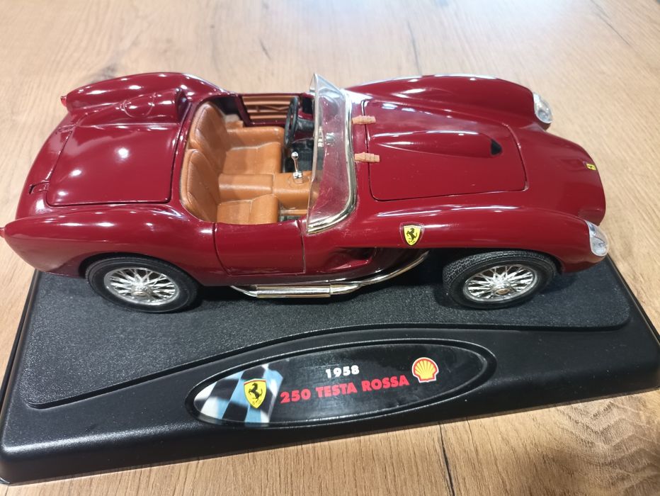 Ferrari Testa Rossa 1:18