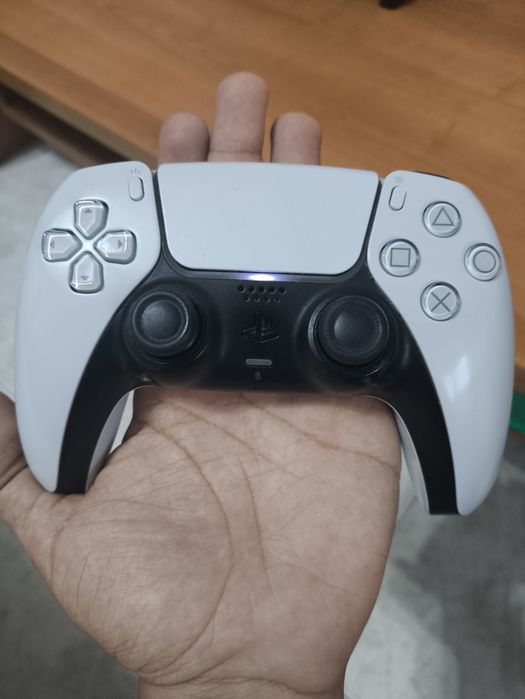 Playstation 5 com comando e fatura